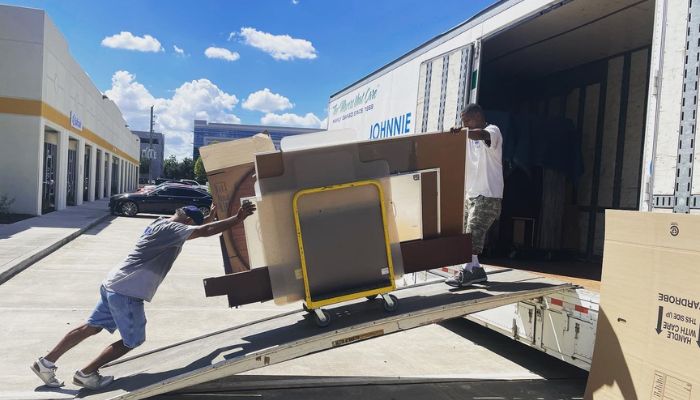 5 Things You Should Not Pack When Moving